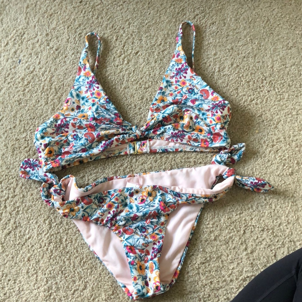 floral bikini